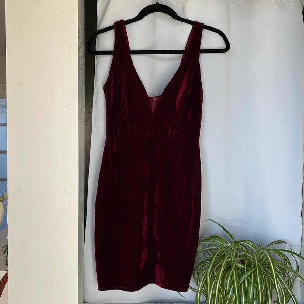 Wine Velvet Bodycon Dress